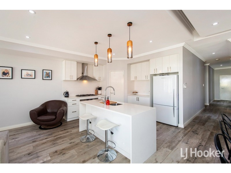 38 Acerosa Boulevard, Halls Head WA 6210