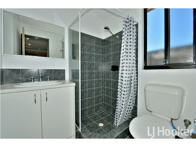 140 Peelwood Parade, Halls Head WA 6210