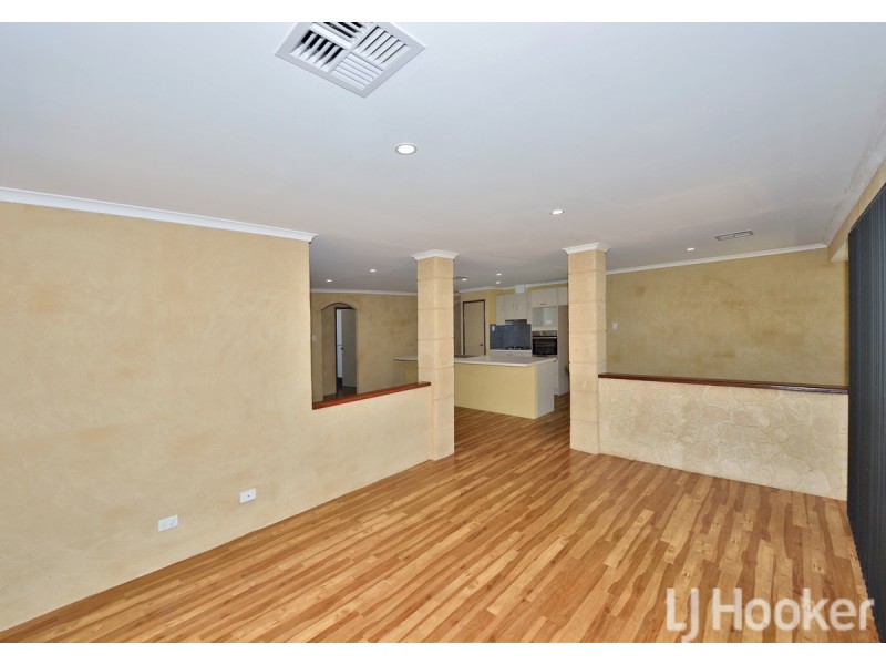 140 Peelwood Parade, Halls Head WA 6210