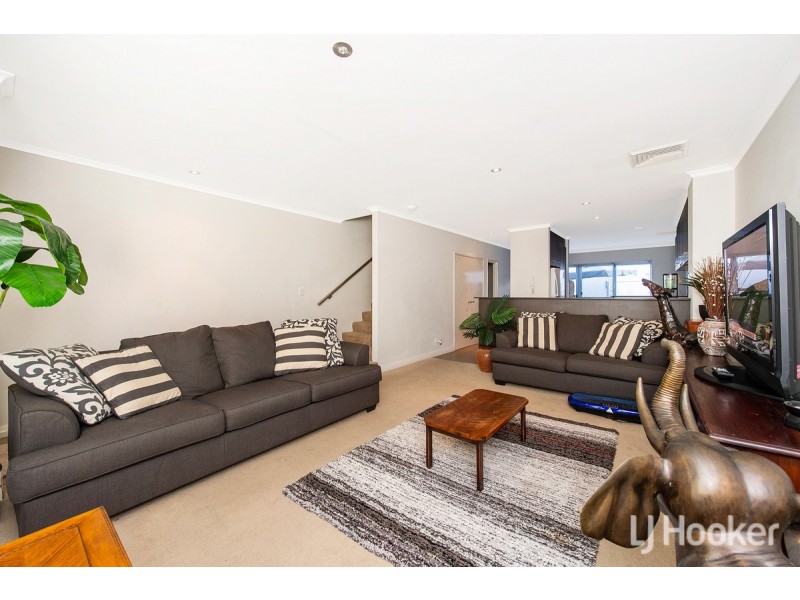 5/22 Butcherbird Loop, Erskine WA 6210