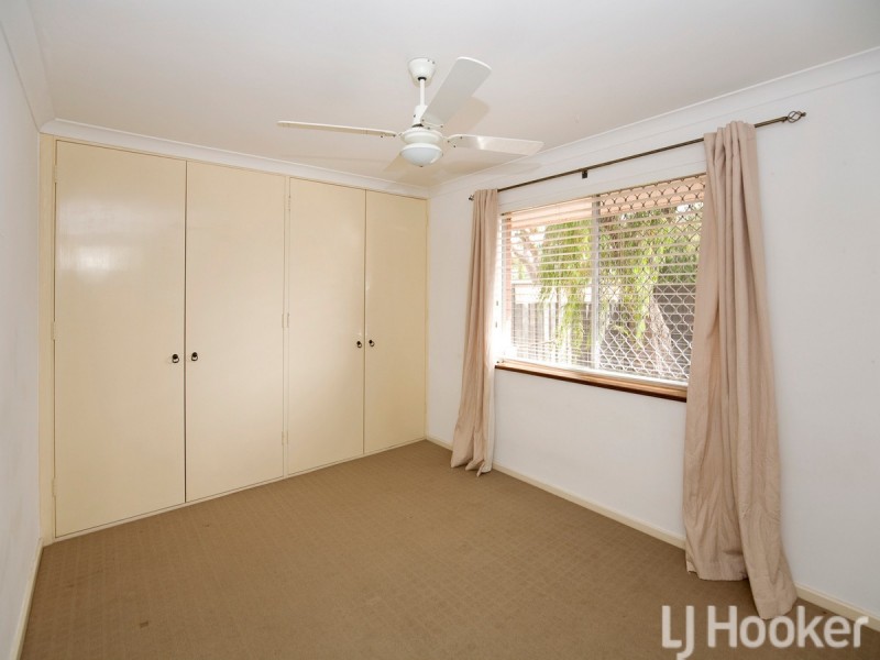 22 Scrivener Place, Halls Head WA 6210