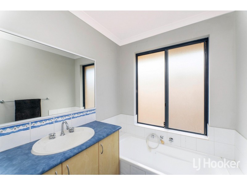 2 Wonich Fairway, Greenfields WA 6210