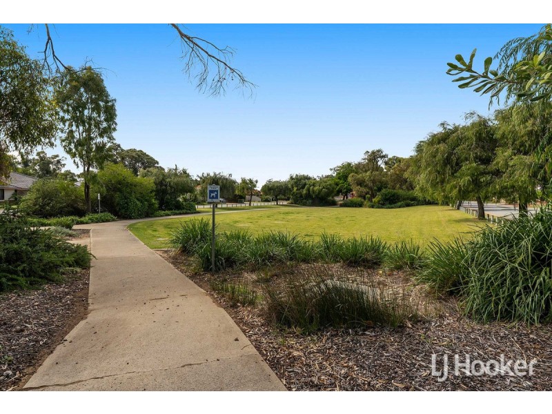 2 Wonich Fairway, Greenfields WA 6210