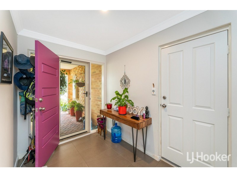 20 Zamia Loop, Wannanup WA 6210