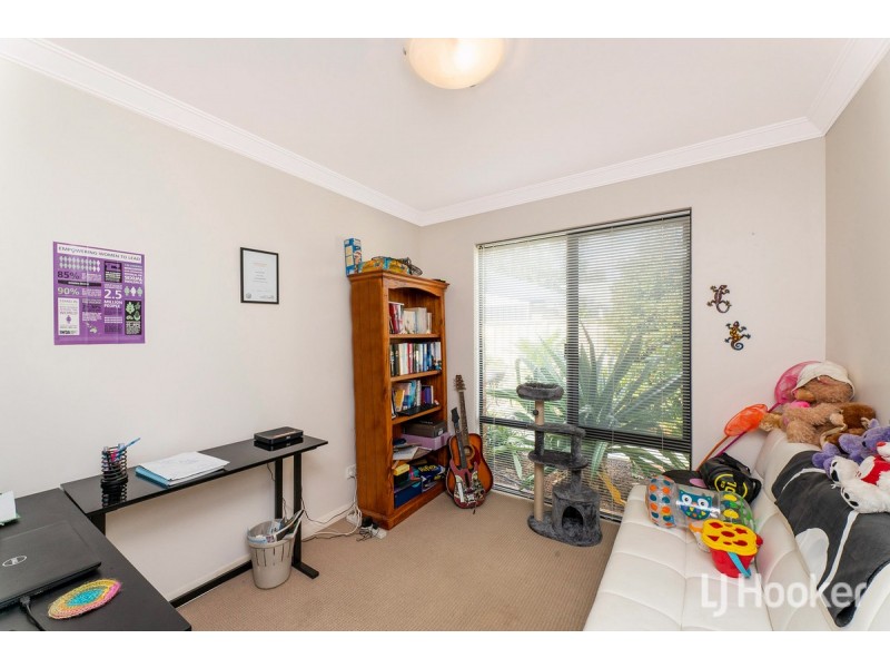 20 Zamia Loop, Wannanup WA 6210