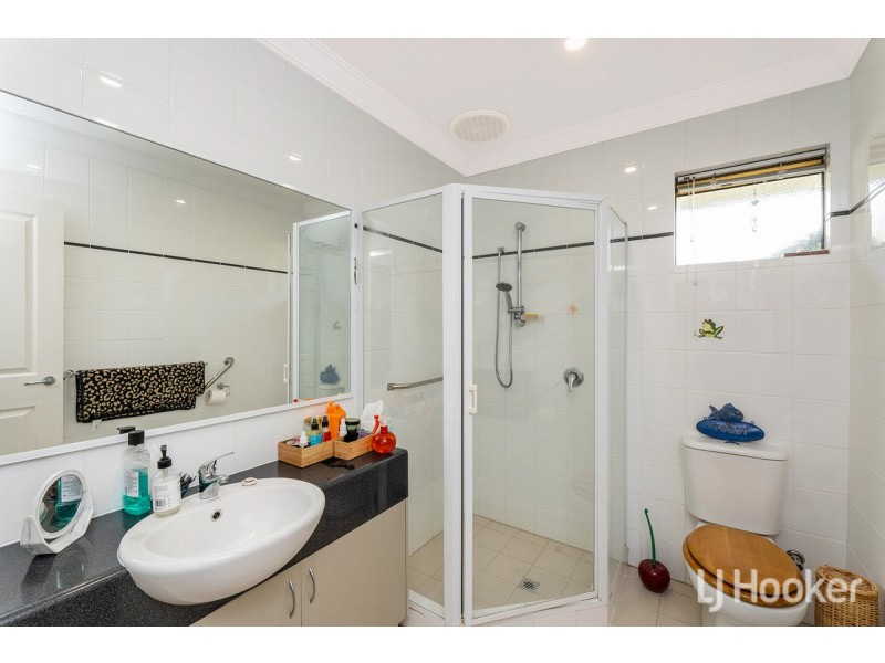 20 Zamia Loop, Wannanup WA 6210