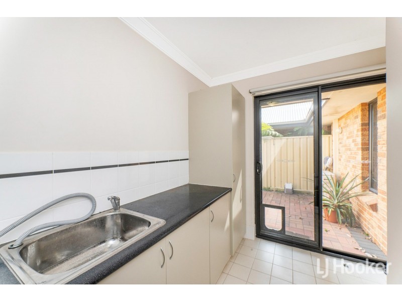 20 Zamia Loop, Wannanup WA 6210