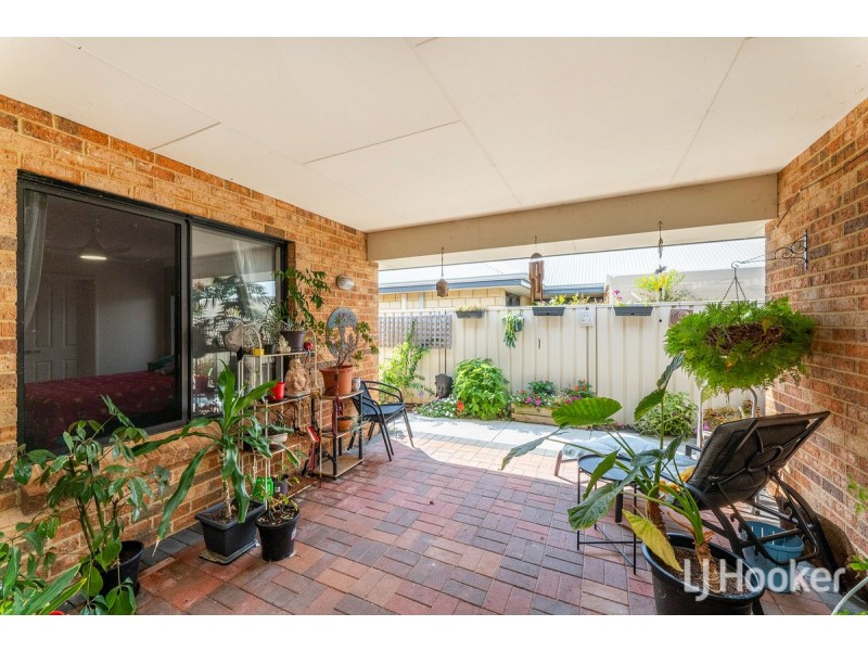 20 Zamia Loop, Wannanup WA 6210