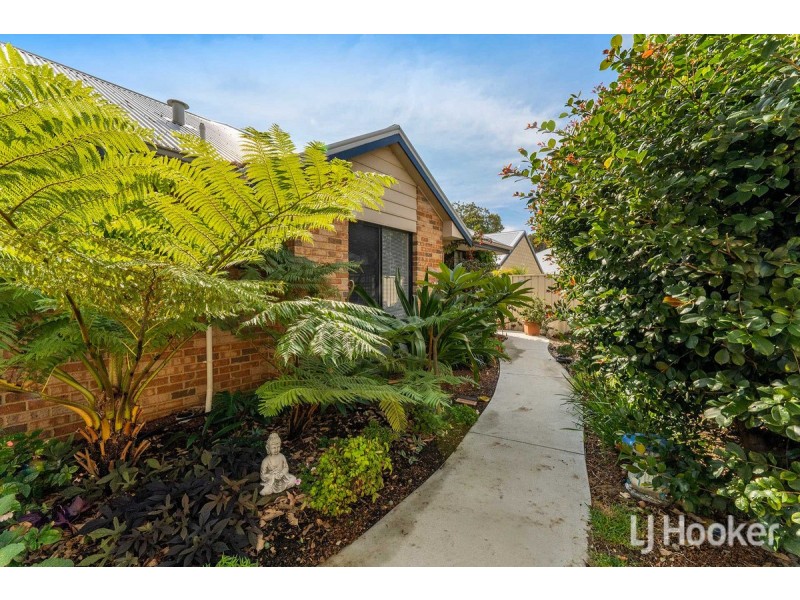 20 Zamia Loop, Wannanup WA 6210