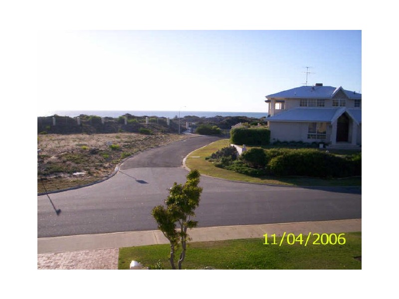 5 Seawind Drive, Silver Sands WA 6210