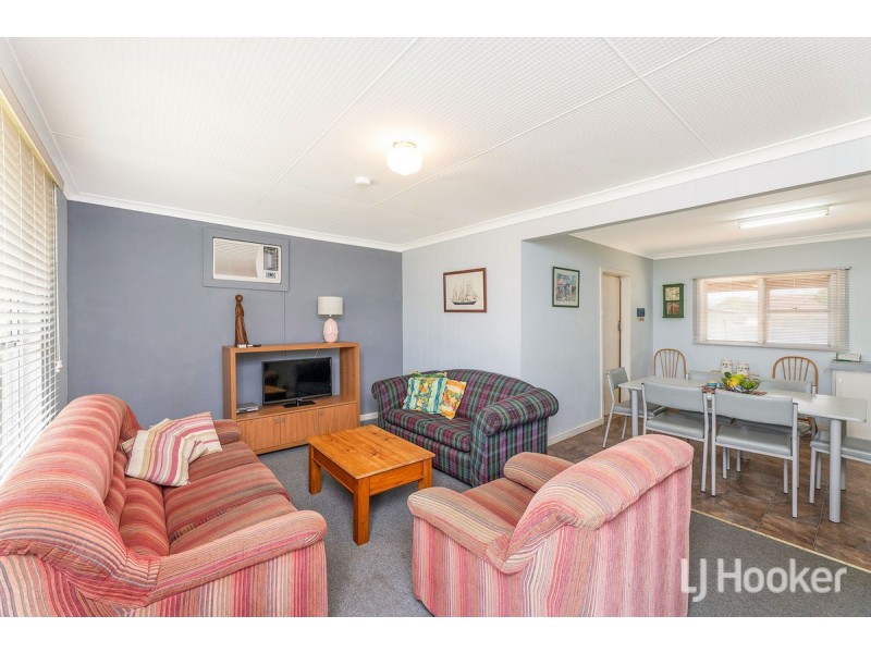 43 Loxton Street, Dudley Park WA 6210