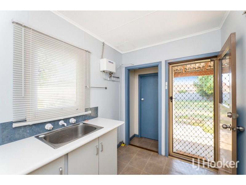 43 Loxton Street, Dudley Park WA 6210