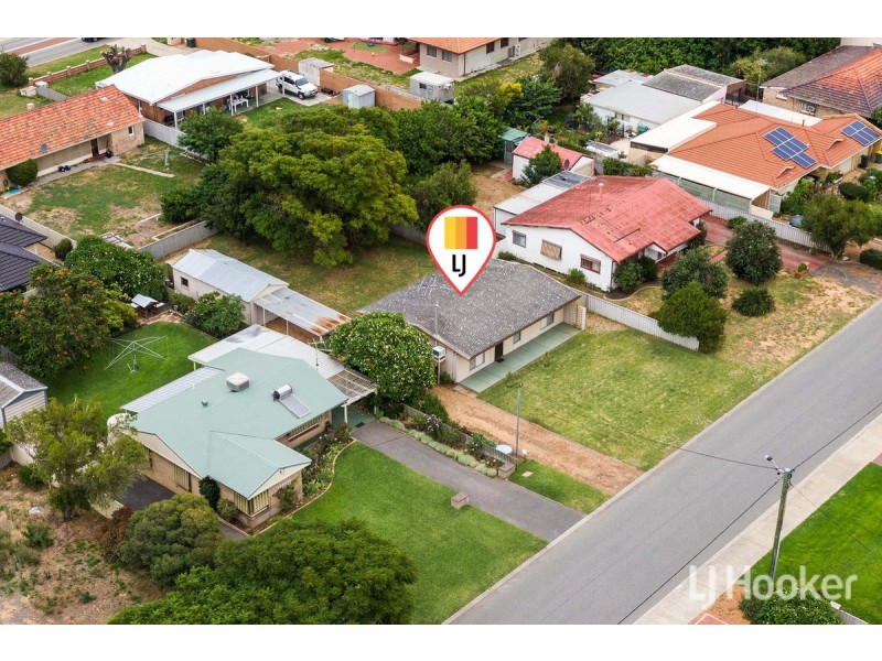 43 Loxton Street, Dudley Park WA 6210