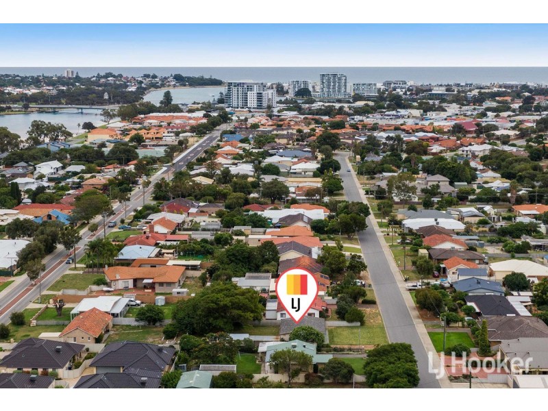 43 Loxton Street, Dudley Park WA 6210