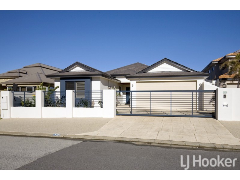 15 Ragamuffin Point, Halls Head WA 6210