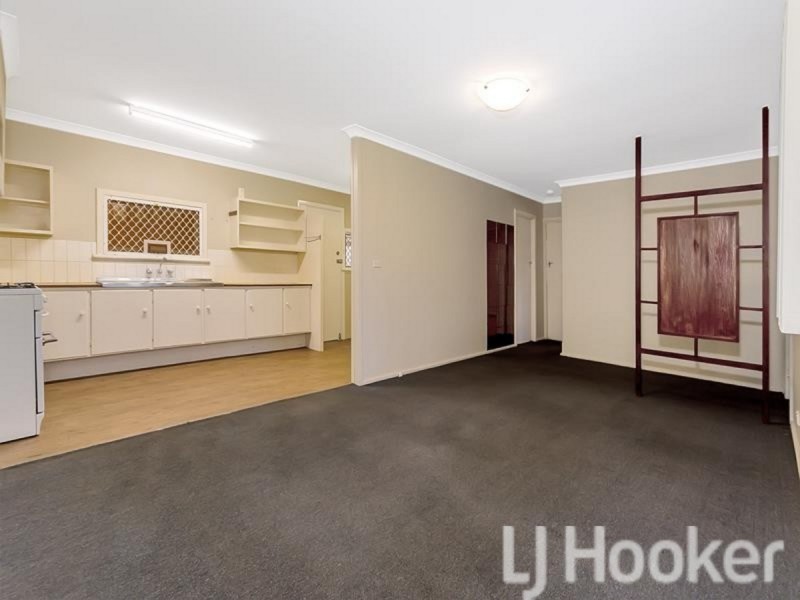 26 Goomarl Street, Dudley Park WA 6210