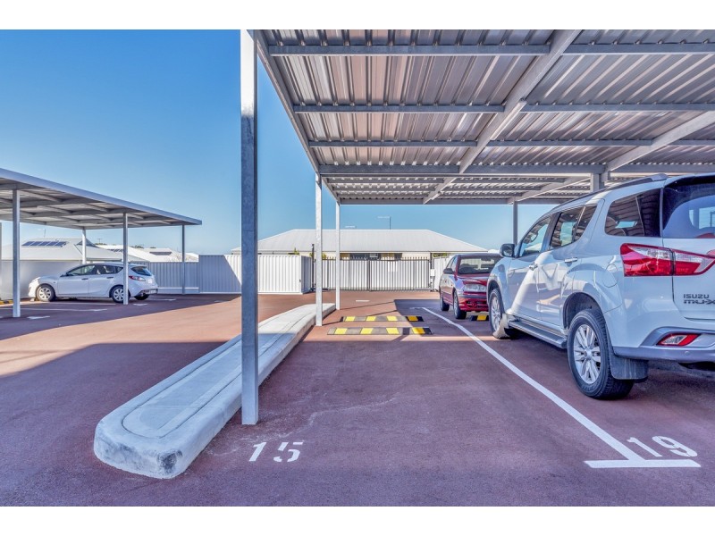 15/150 Boardwalk Boulevard, Halls Head WA 6210