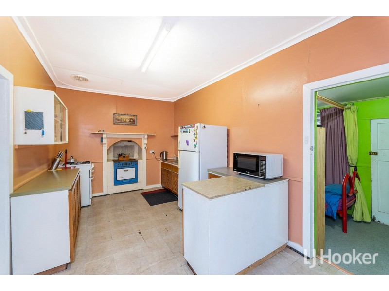 30 Linley Road, Wannanup WA 6210