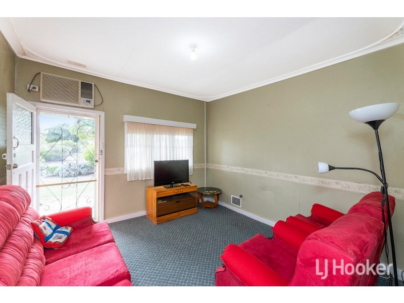 30 Linley Road, Wannanup WA 6210