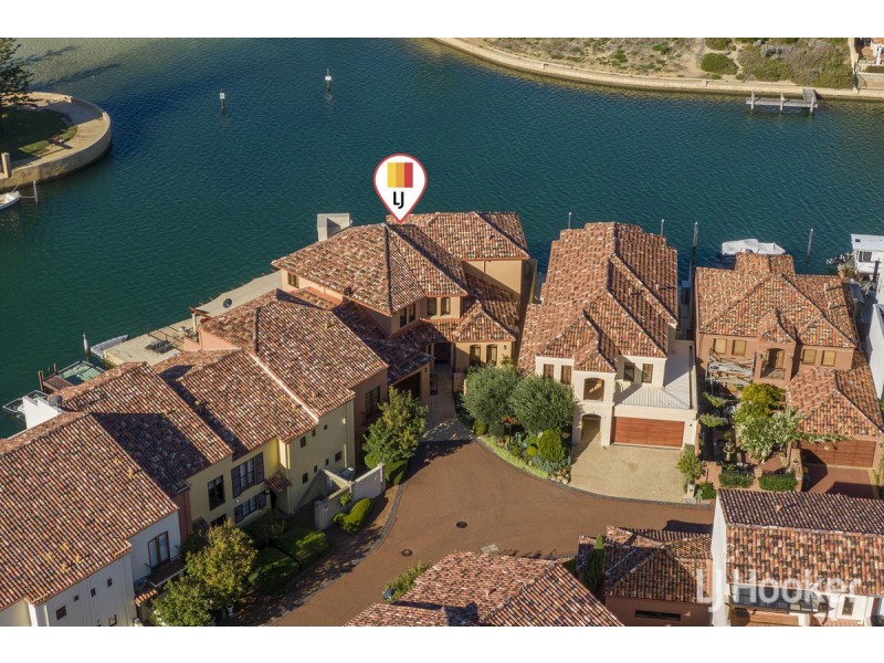 110/18 port Quays, Wannanup WA 6210