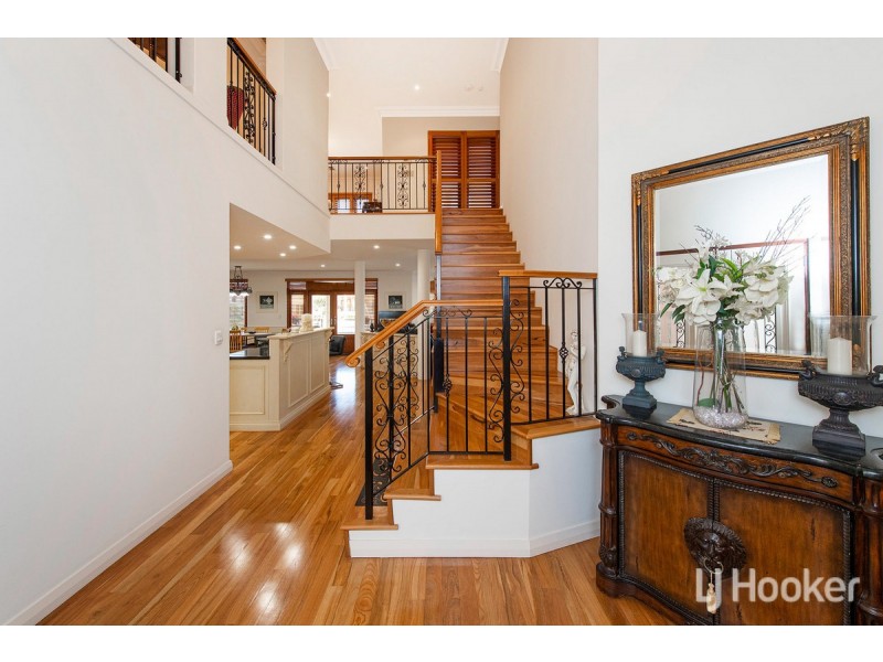 110/18 port Quays, Wannanup WA 6210