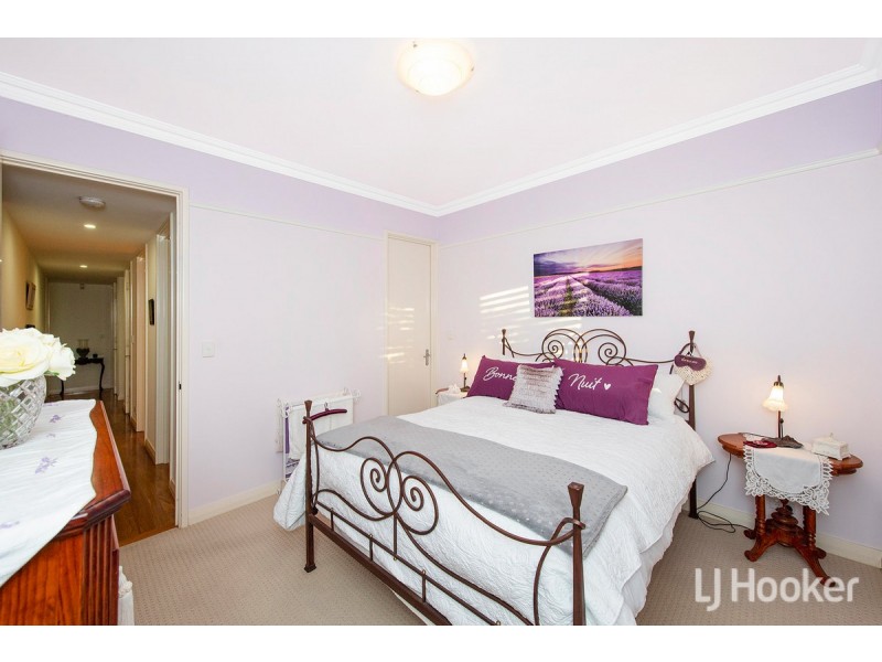 110/18 port Quays, Wannanup WA 6210