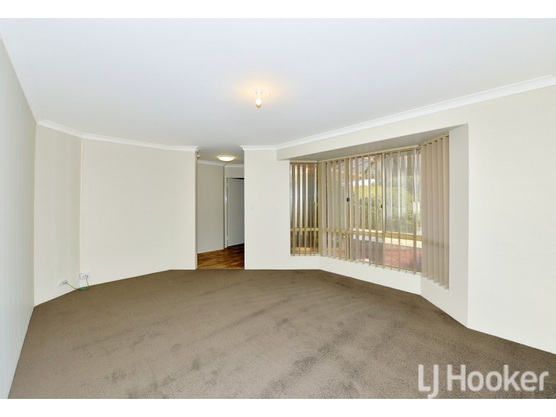 4 Camellia Court, Halls Head WA 6210