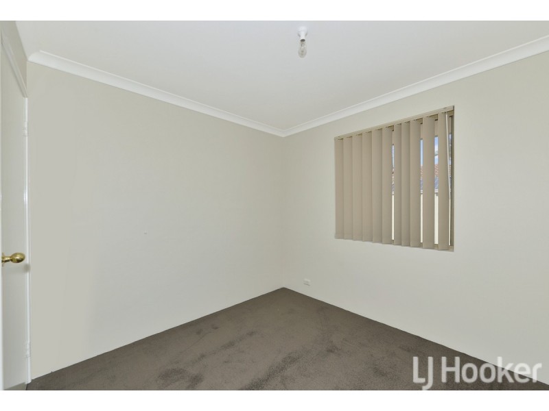 4 Camellia Court, Halls Head WA 6210