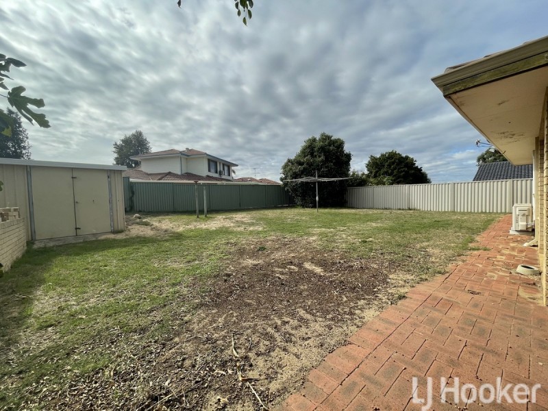 4 Camellia Court, Halls Head WA 6210