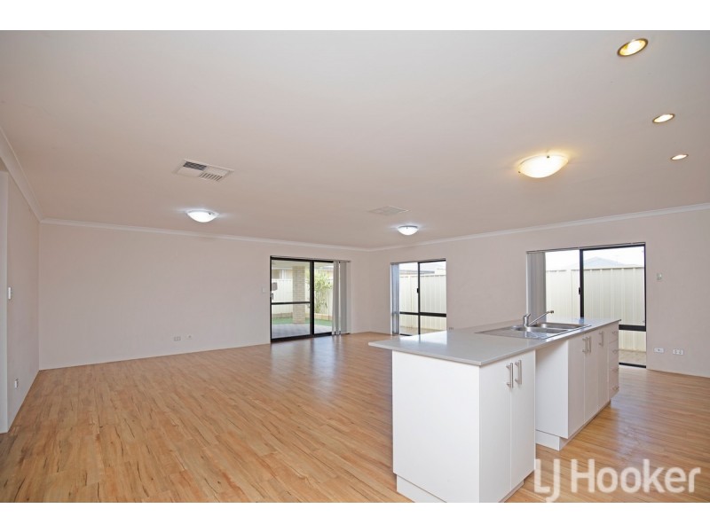 25 Waterview Way, Singleton WA 6175