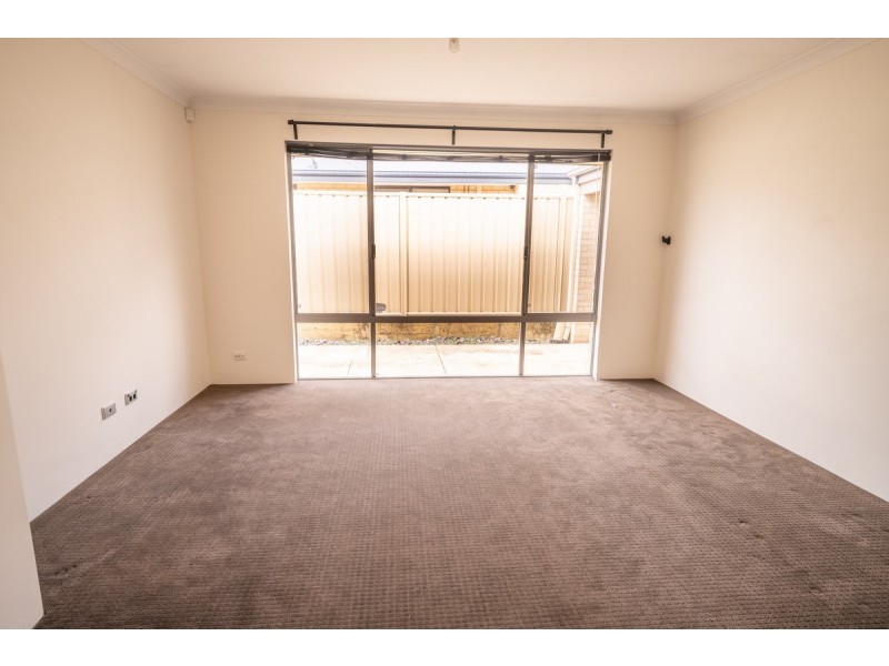 96 Cawana Parkway, Lakelands WA 6180