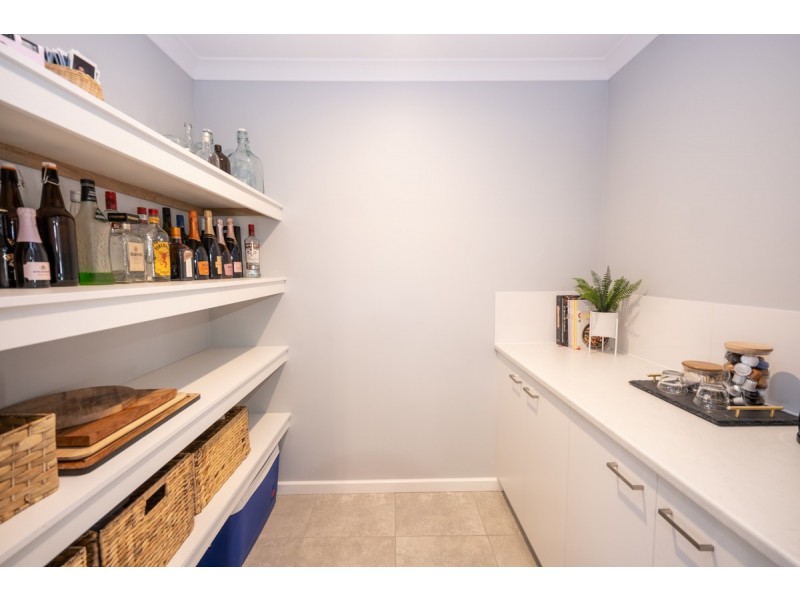 44 Bradley Street, Lakelands WA 6180