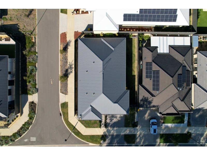 44 Bradley Street, Lakelands WA 6180