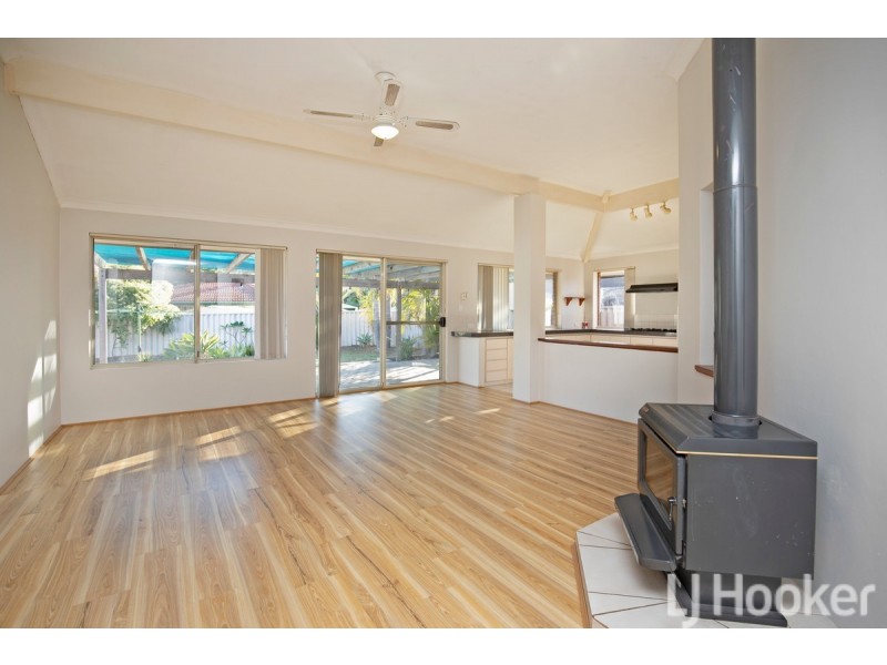 3 Dunbar Court, Meadow Springs WA 6210