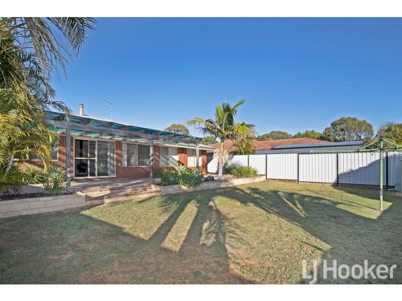 3 Dunbar Court, Meadow Springs WA 6210