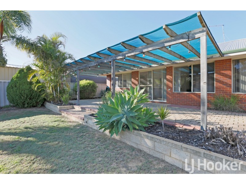 3 Dunbar Court, Meadow Springs WA 6210