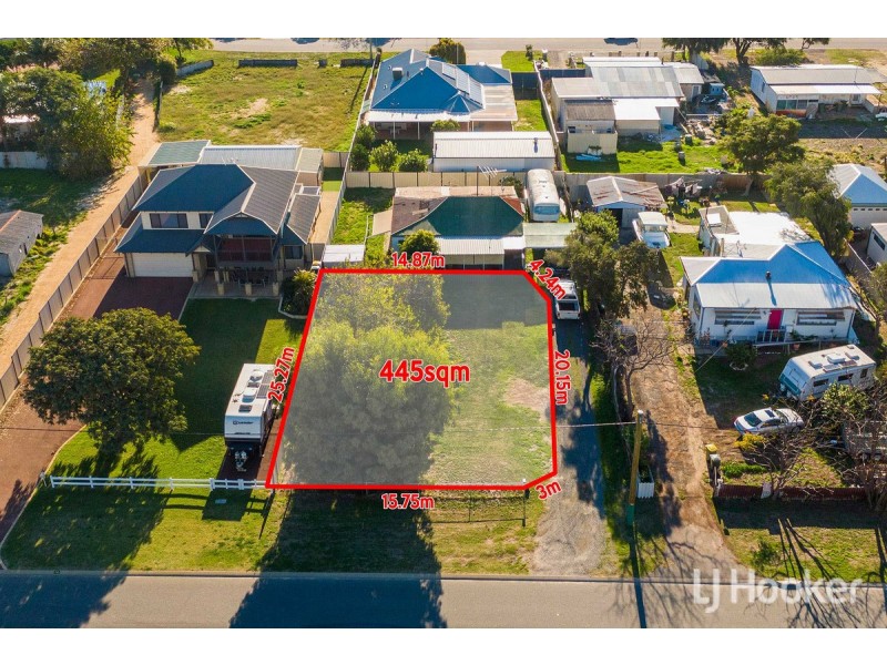 18A Queen Parade, Wannanup WA 6210