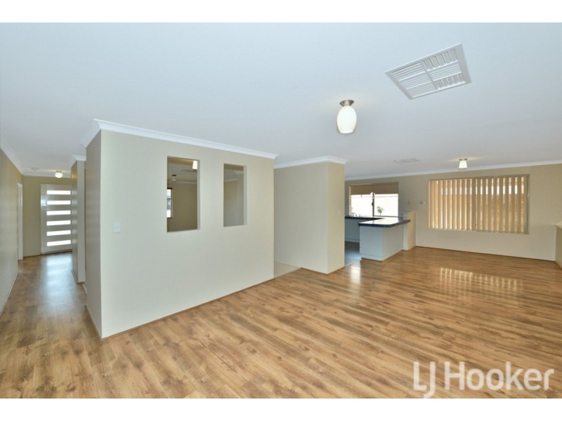 11 Cunderdin Loop, Dawesville WA 6211