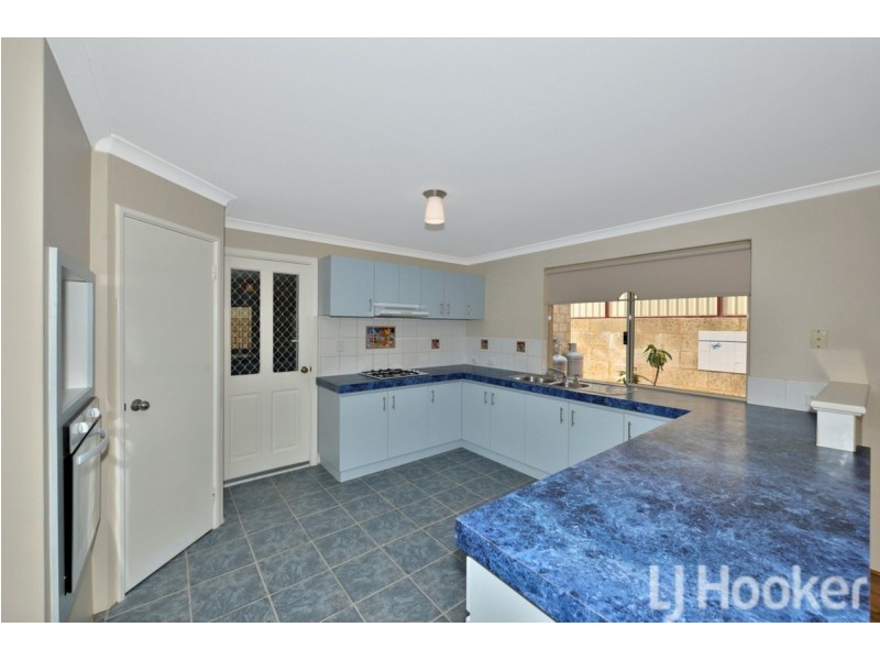 11 Cunderdin Loop, Dawesville WA 6211