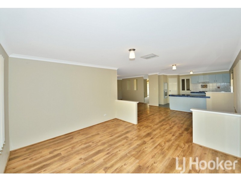 11 Cunderdin Loop, Dawesville WA 6211