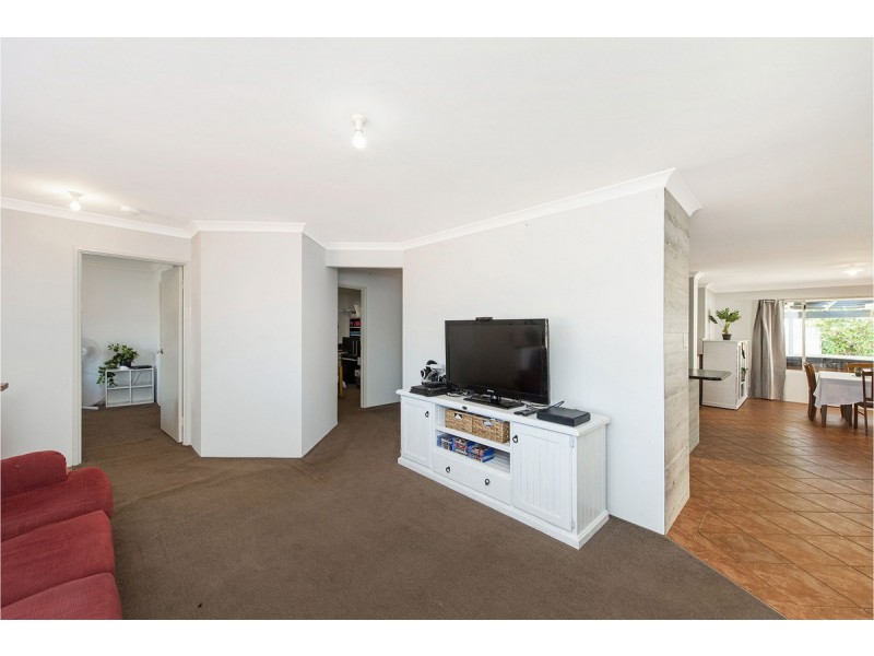 32 Regent Drive, Wannanup WA 6210