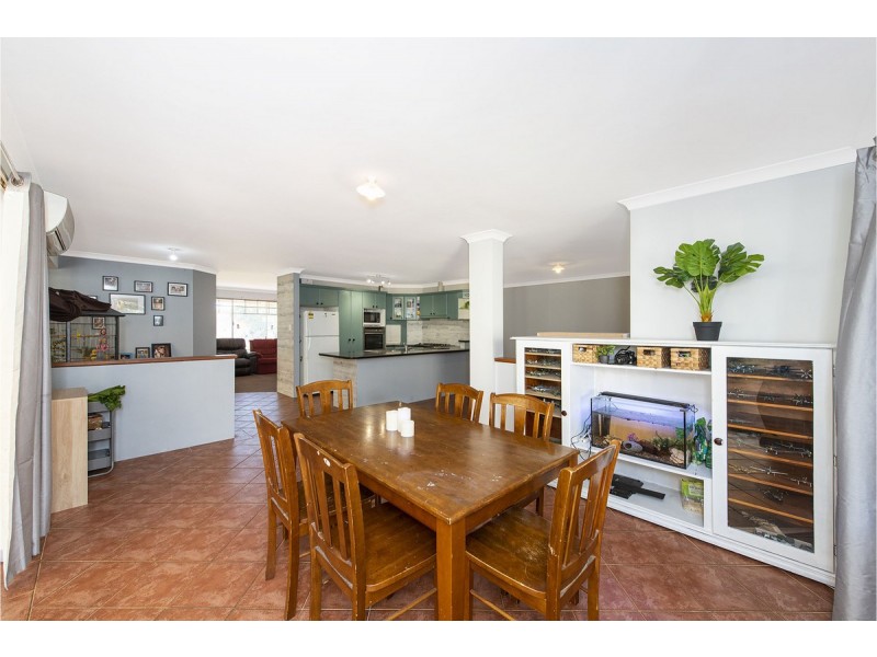 32 Regent Drive, Wannanup WA 6210