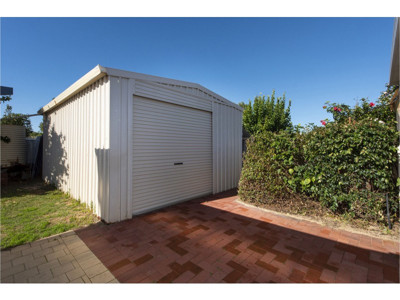 32 Regent Drive, Wannanup WA 6210