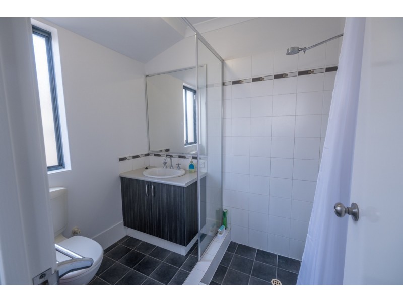 107 Camden Way, Meadow Springs WA 6210