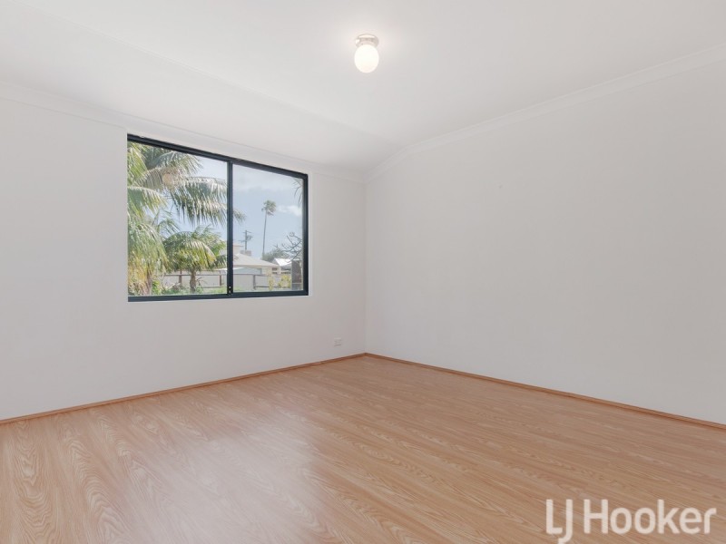 11 Mileura Street, Golden Bay WA 6174