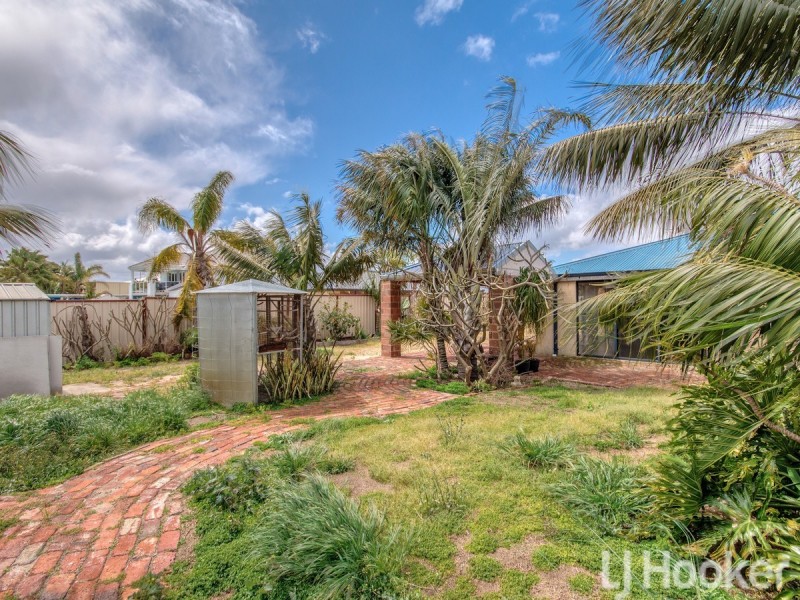 11 Mileura Street, Golden Bay WA 6174
