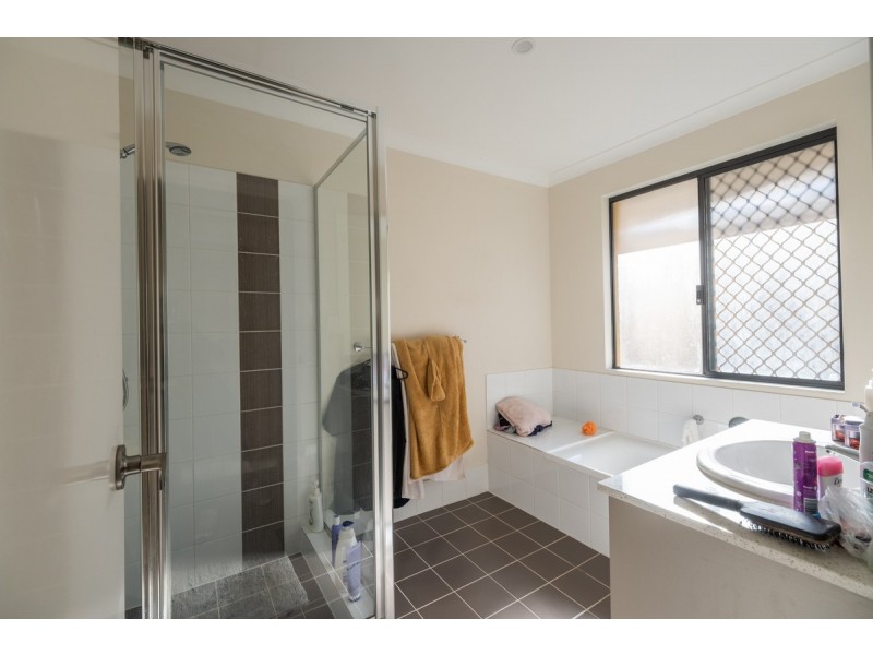 285 Pebble Beach Boulevard, Meadow Springs WA 6210