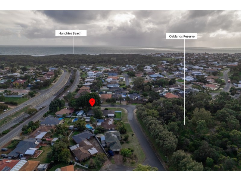 2/88 Oaklands Avenue, Halls Head WA 6210