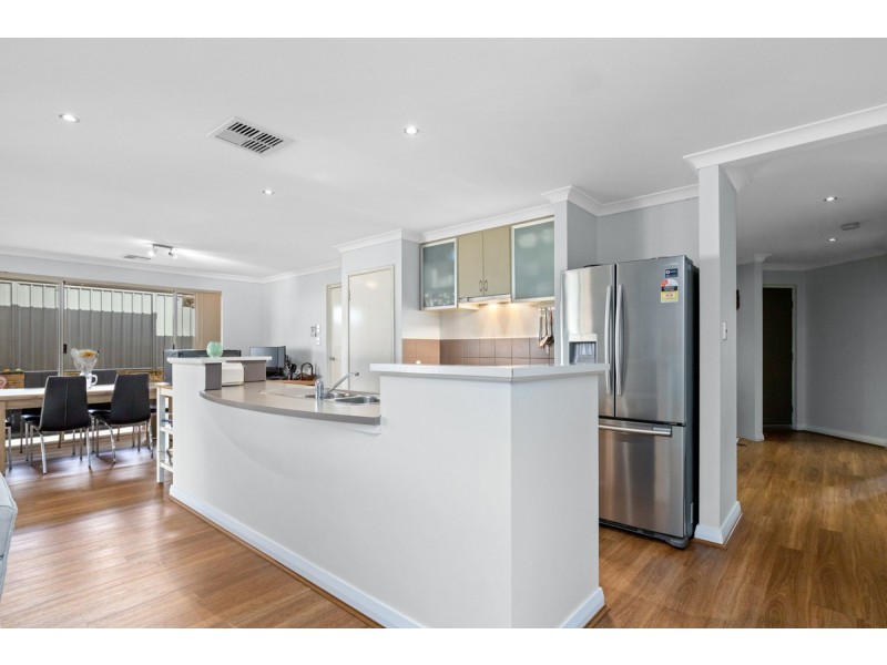 16 Borealis Drive, Baldivis WA 6171