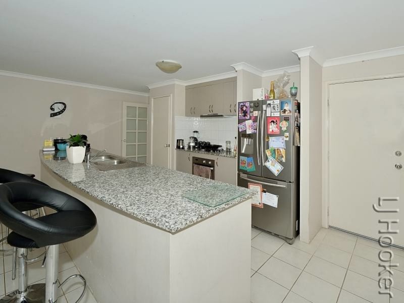 7 Moonbrook Way, Meadow Springs WA 6210